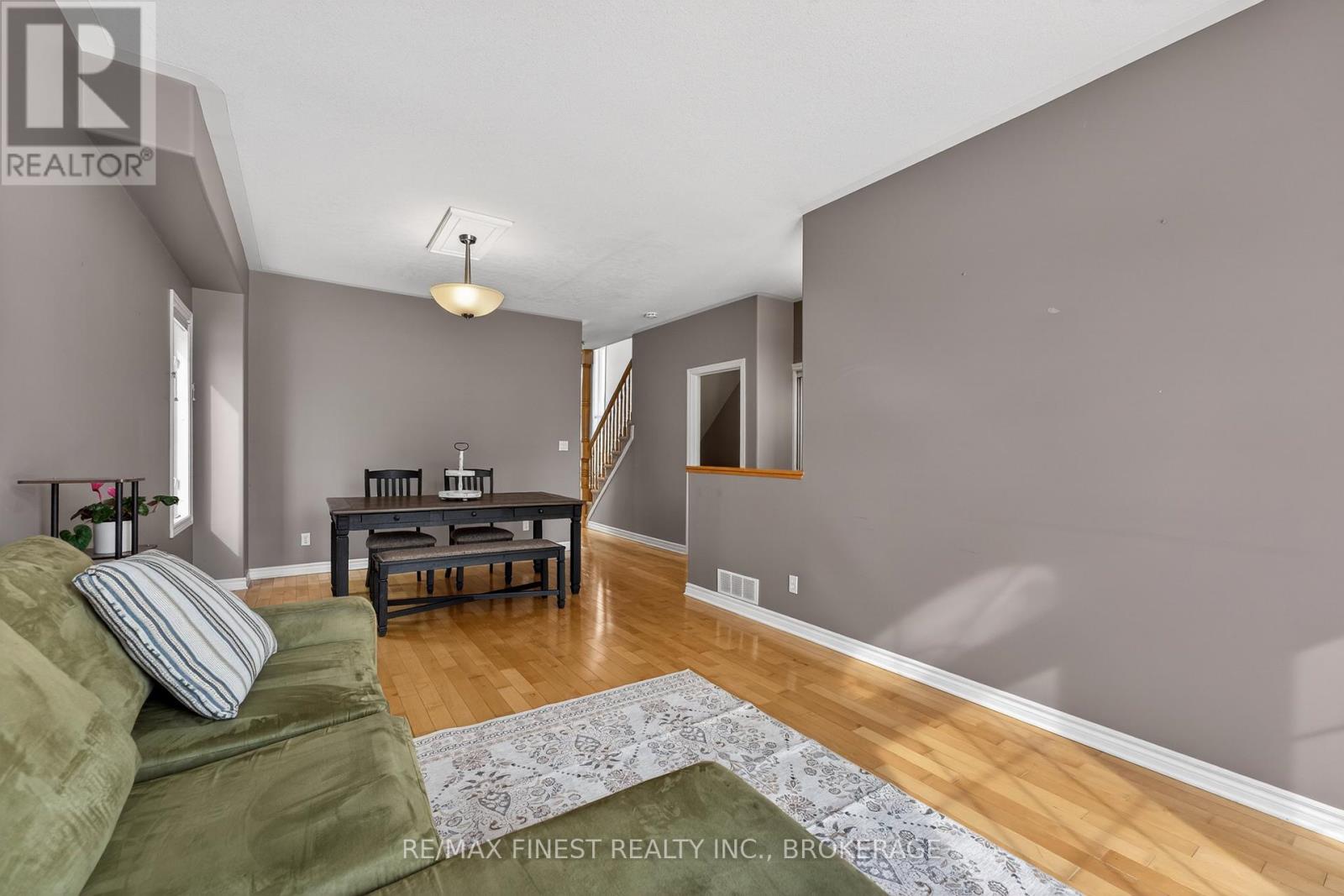 396 Quarry Pond Court, Kingston (Kingston East (Incl Barret Crt)), Ontario  K7K 7L3 - Photo 7 - X12855852