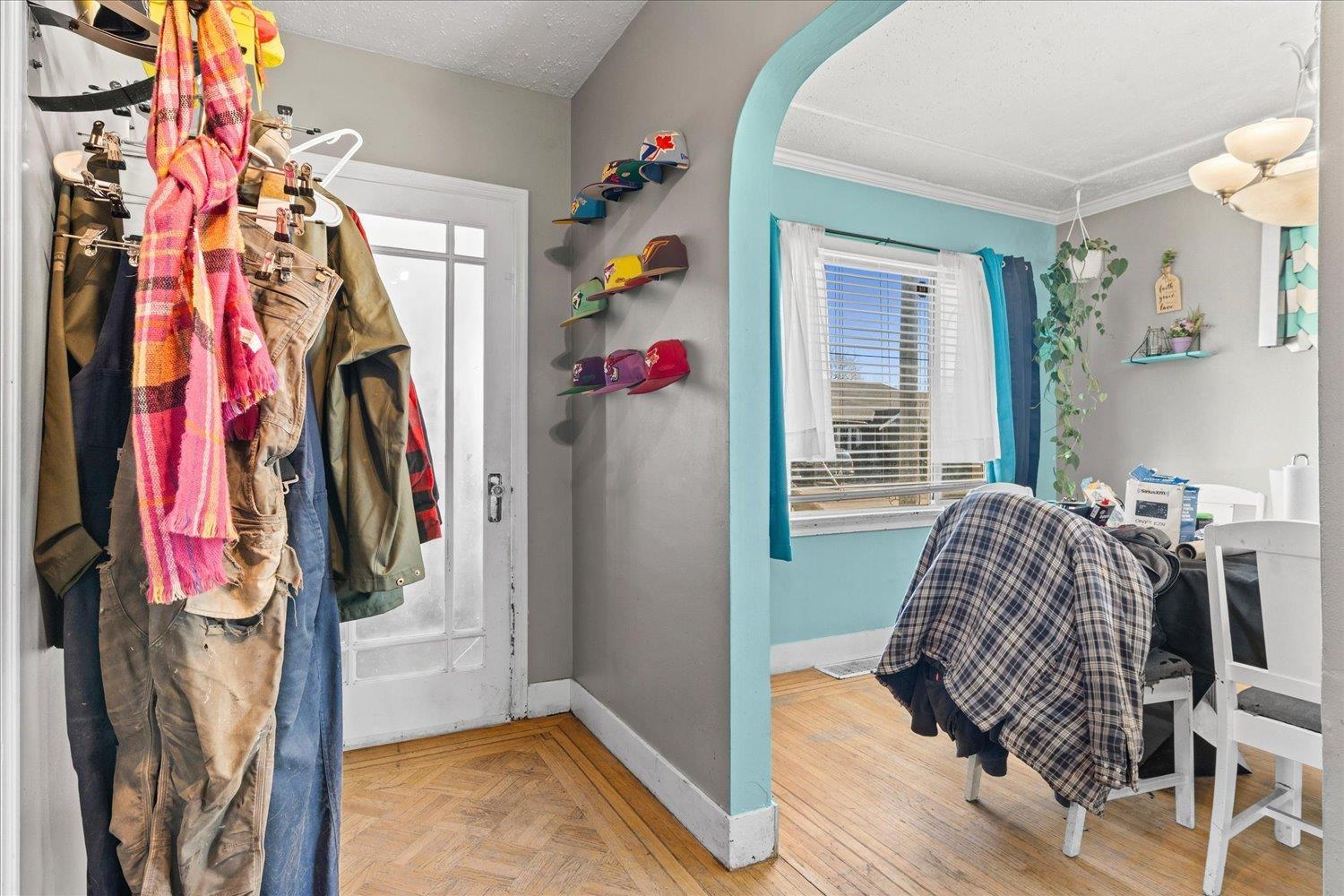 9573 Williams Street, Chilliwack Proper East, Chilliwack, British Columbia  V2P 5G2 - Photo 3 - R3096844