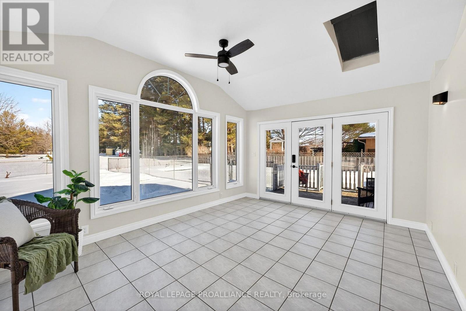 107 Fenwood Crescent, Belleville (Belleville Ward), Ontario  K8N 4Z7 - Photo 11 - X12855802