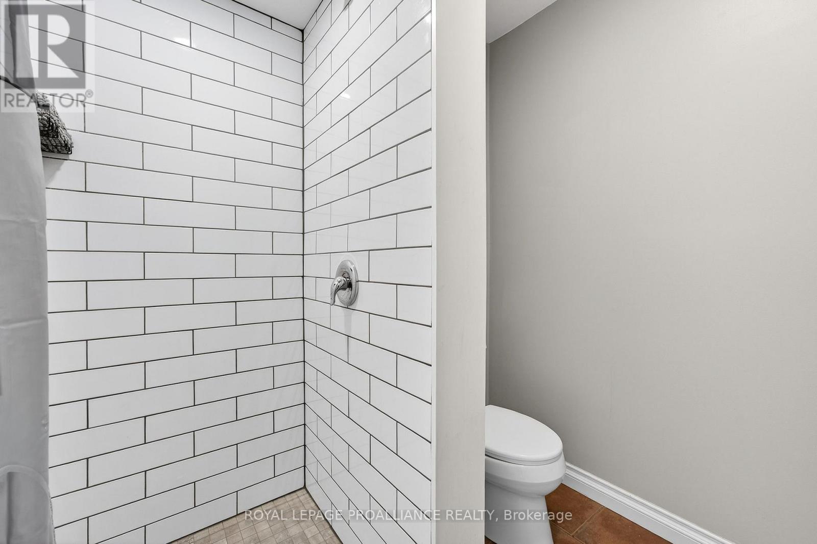 107 Fenwood Crescent, Belleville (Belleville Ward), Ontario  K8N 4Z7 - Photo 20 - X12855802