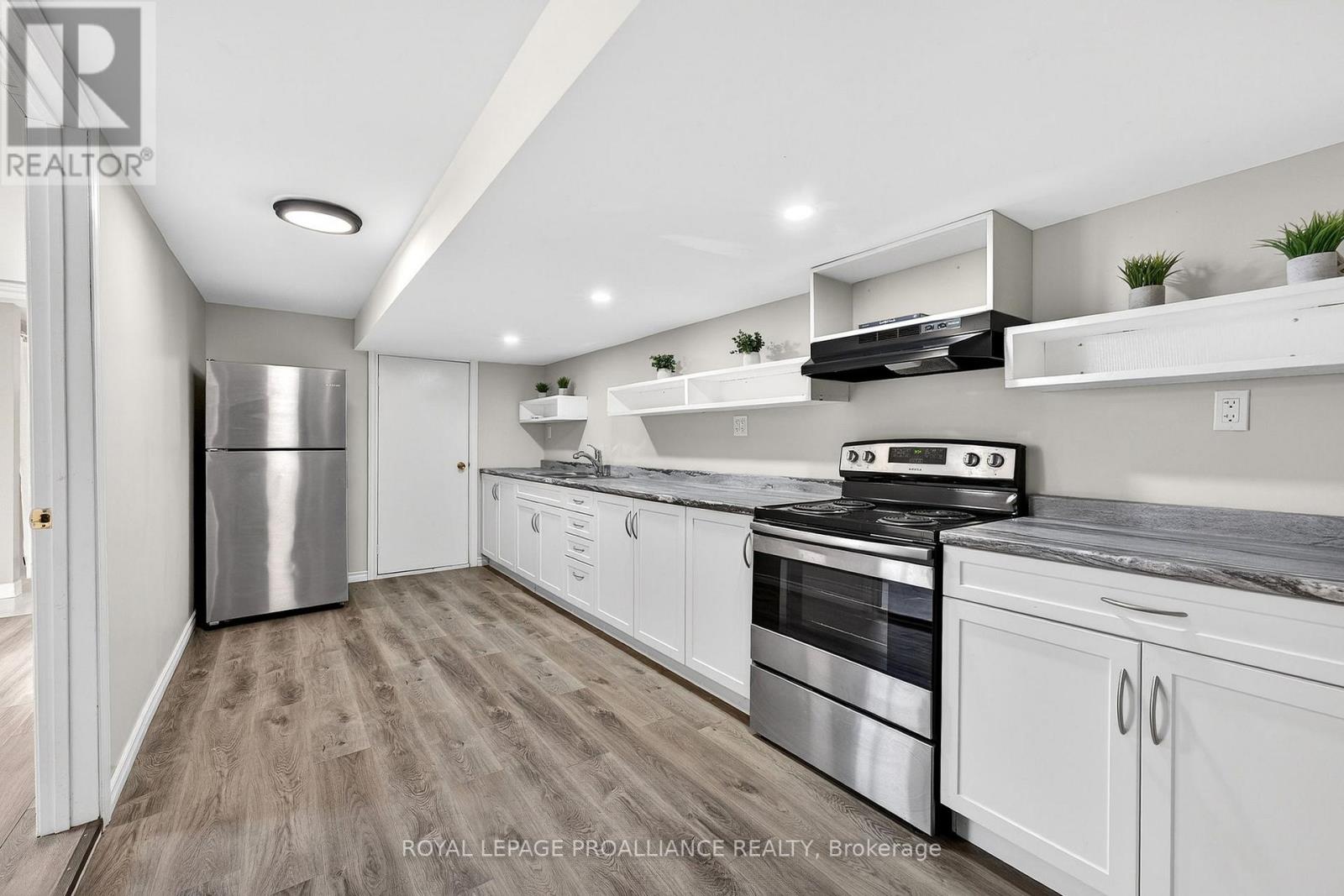 107 Fenwood Crescent, Belleville (Belleville Ward), Ontario  K8N 4Z7 - Photo 28 - X12855802