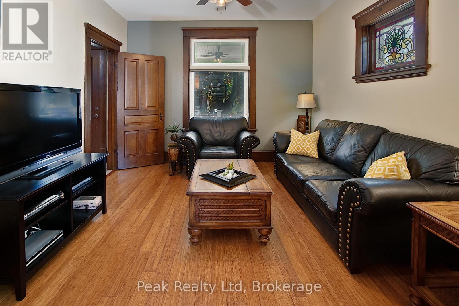 212 Front Street, Stratford, Ontario  N5A 4H7 - Photo 13 - X12855948