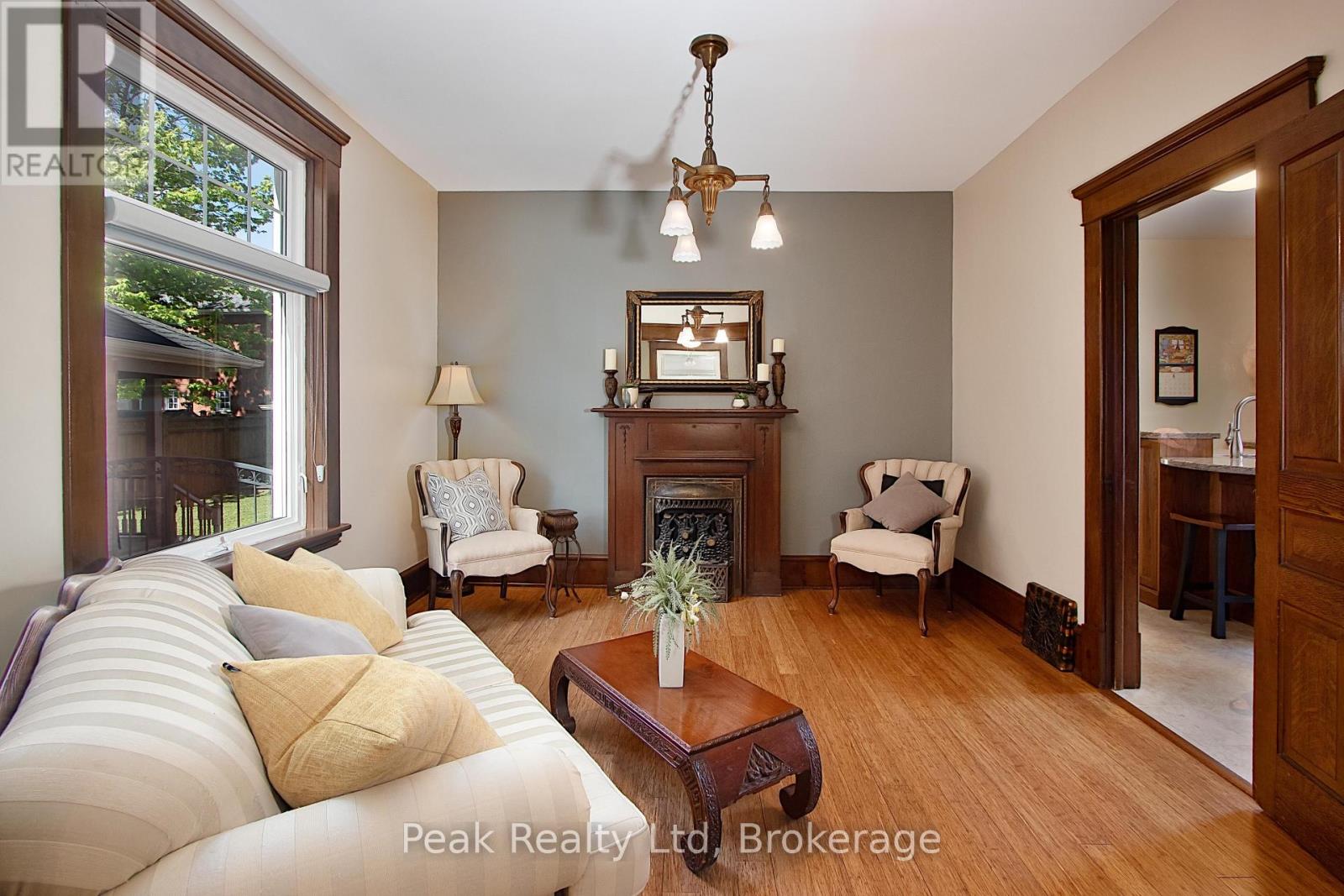 212 Front Street, Stratford, Ontario  N5A 4H7 - Photo 15 - X12855948