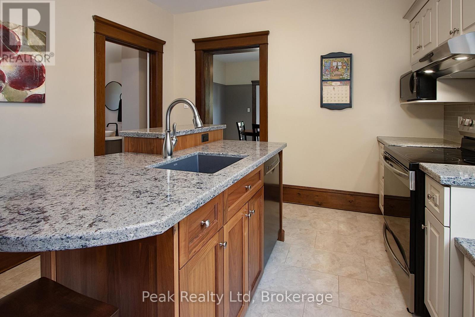 212 Front Street, Stratford, Ontario  N5A 4H7 - Photo 20 - X12855948