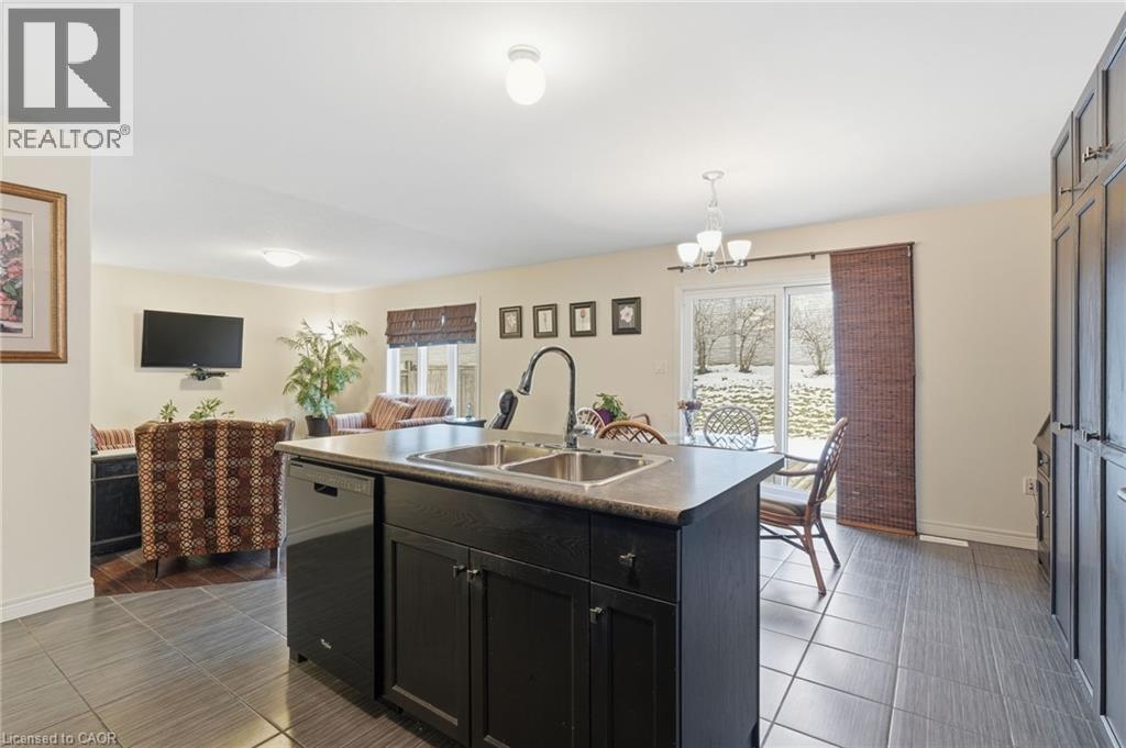 76 Lorne Avenue, Grimsby, Ontario  L3M 0C7 - Photo 9 - 40809173