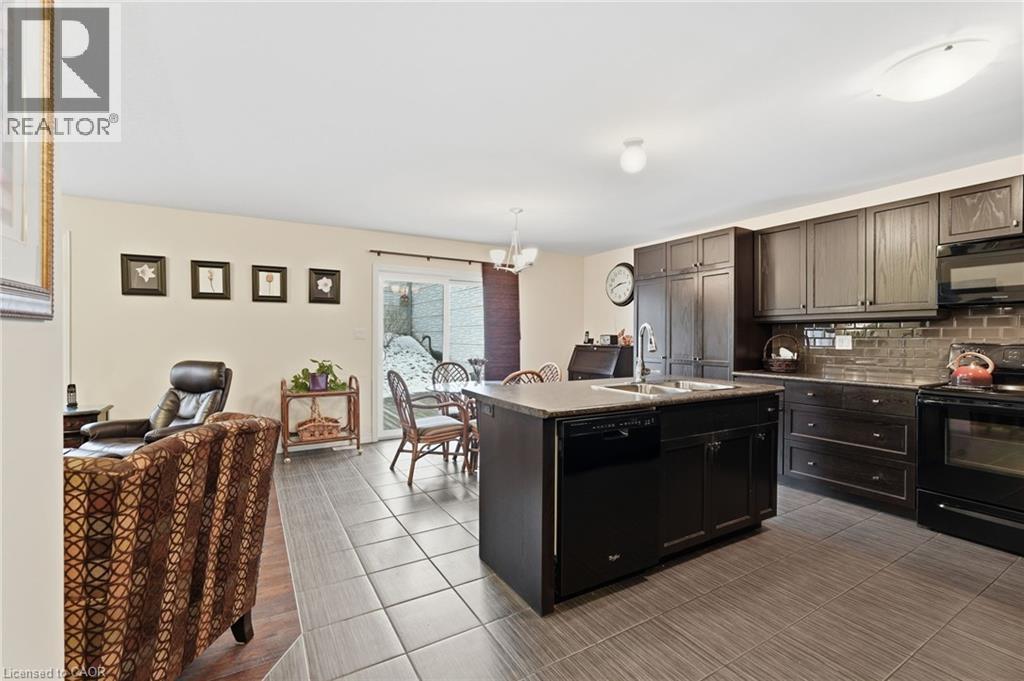 76 Lorne Avenue, Grimsby, Ontario  L3M 0C7 - Photo 6 - 40809173