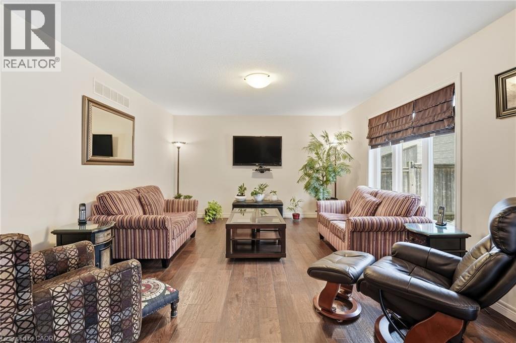 76 Lorne Avenue, Grimsby, Ontario  L3M 0C7 - Photo 13 - 40809173