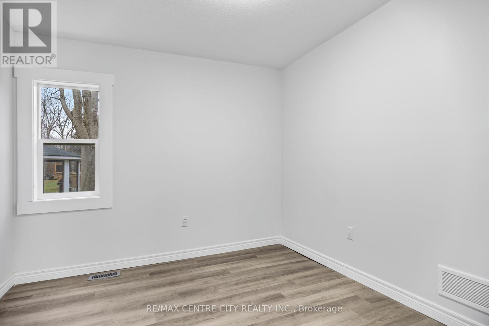 42400 John Wise Line, Central Elgin, Ontario  N5R 5T5 - Photo 24 - X12855966