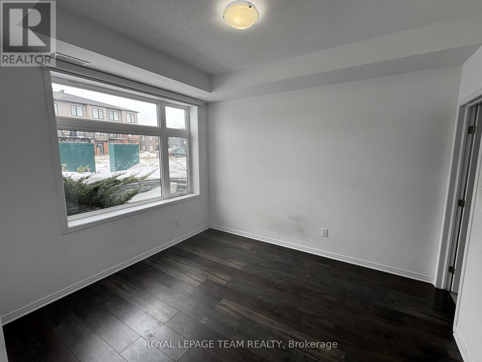 A - 371 Haliburton Heights, Ottawa, Ontario  K2V 0J3 - Photo 10 - X12855984