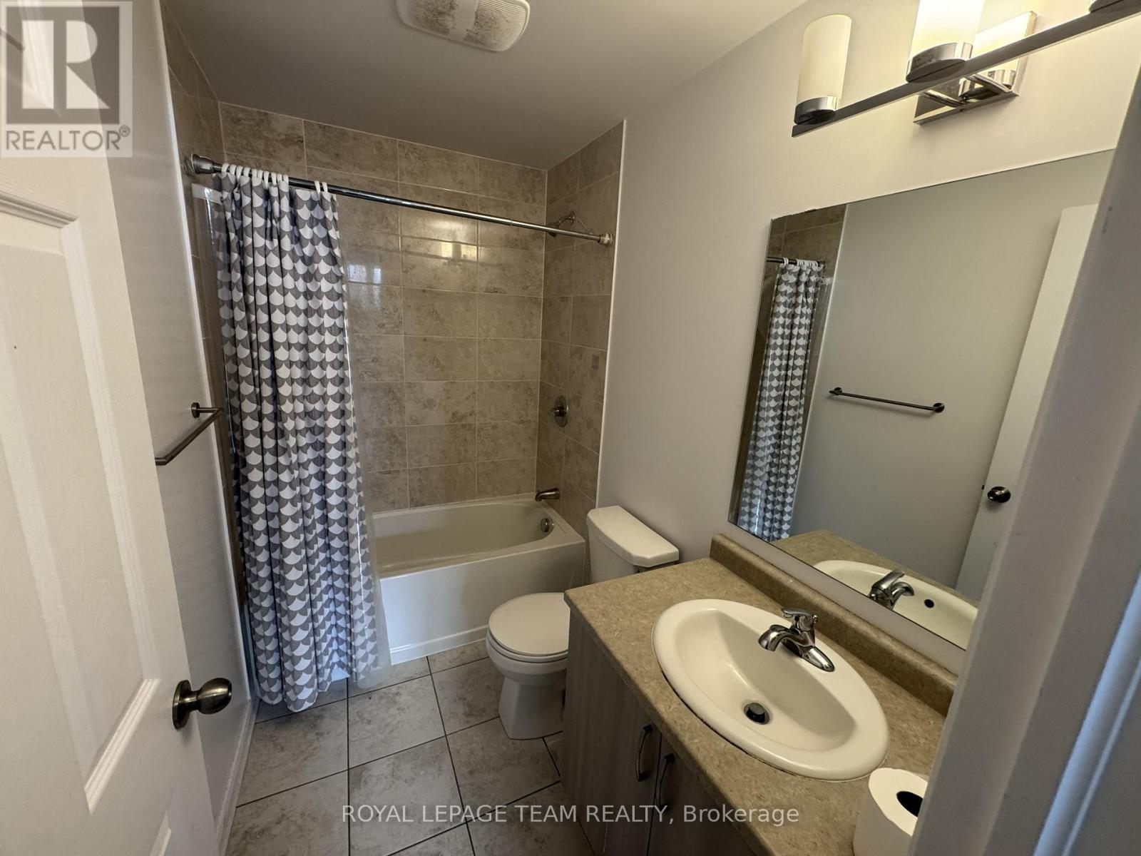 A - 371 Haliburton Heights, Ottawa, Ontario  K2V 0J3 - Photo 15 - X12855984