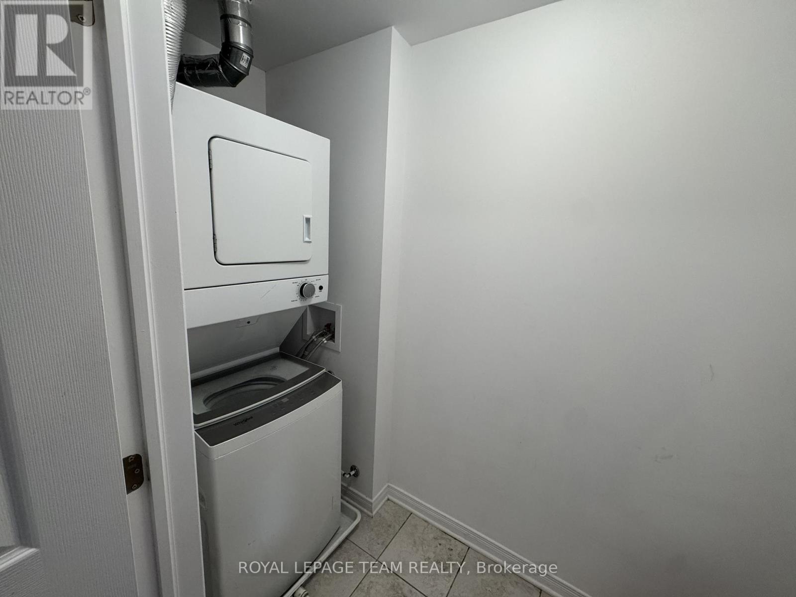 A - 371 Haliburton Heights, Ottawa, Ontario  K2V 0J3 - Photo 9 - X12855984