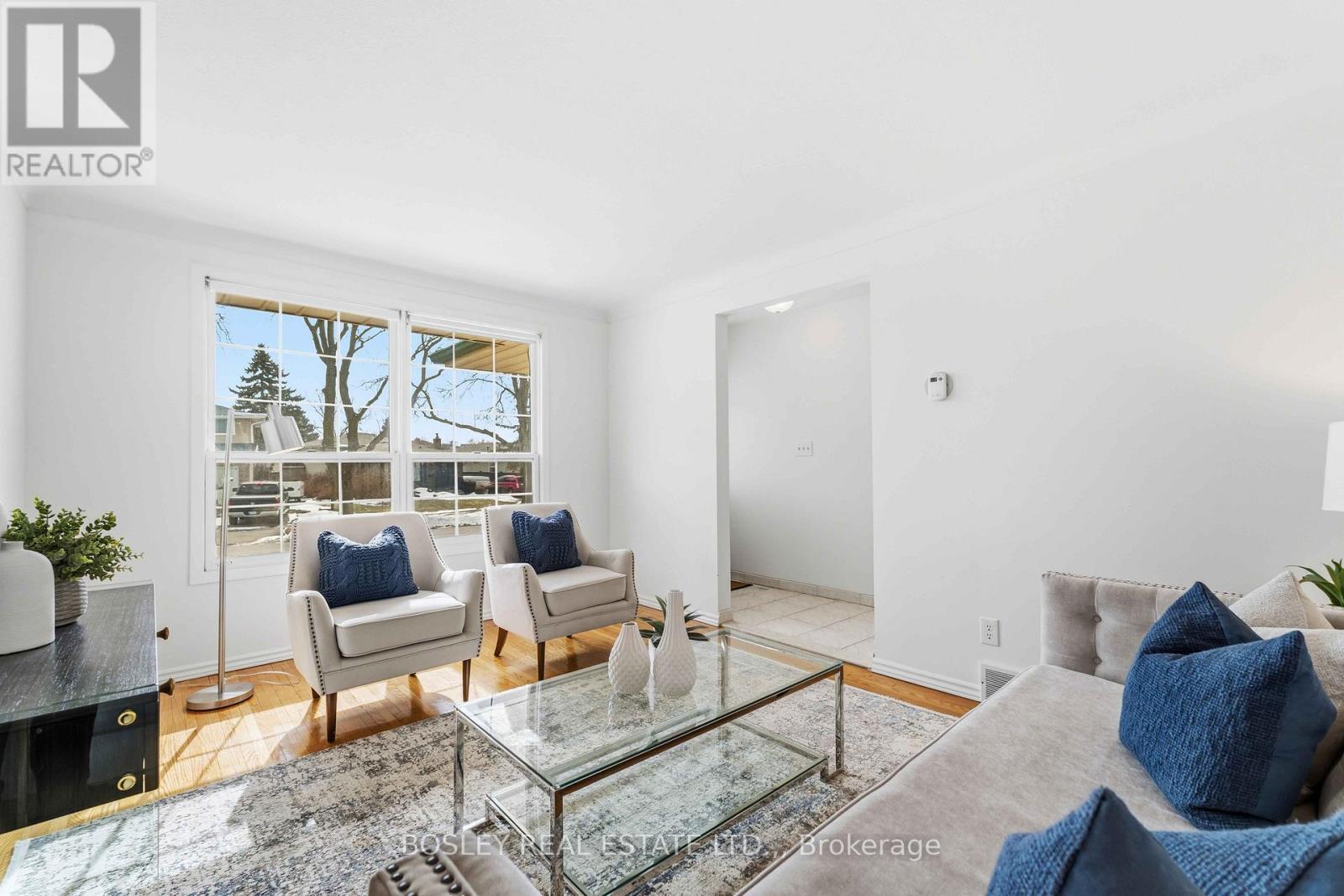 7199 Freeman Street, Niagara Falls, Ontario  L2E 5V8 - Photo 2 - X12855874