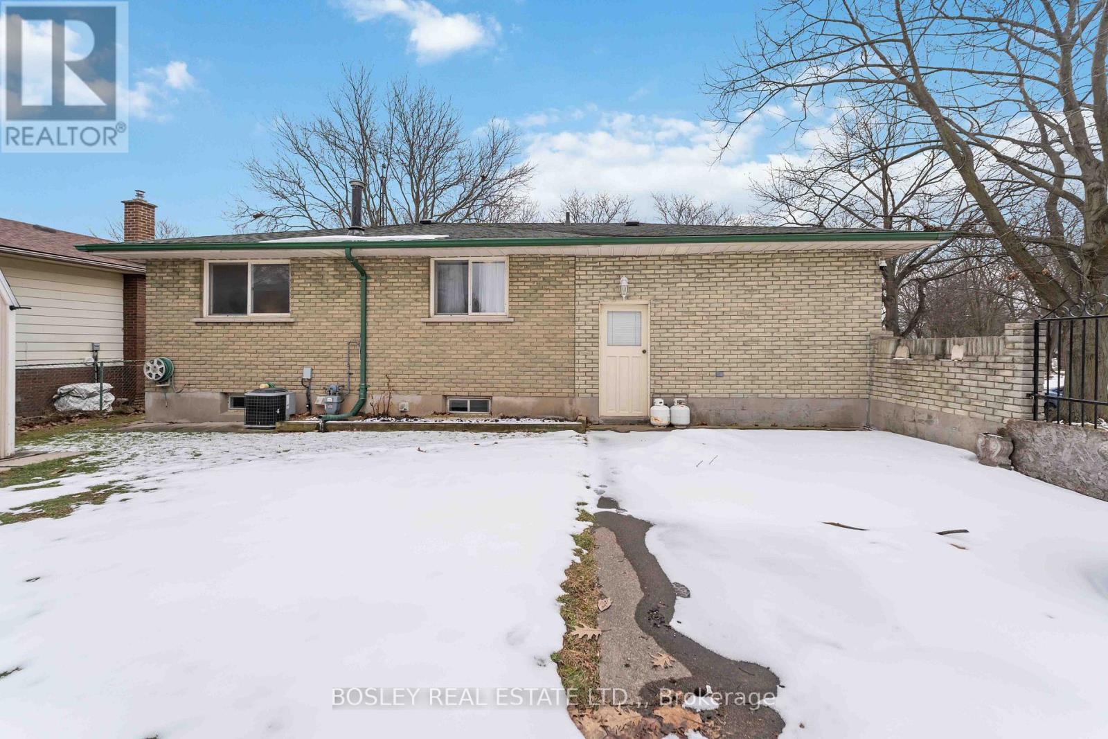 7199 Freeman Street, Niagara Falls, Ontario  L2E 5V8 - Photo 39 - X12855874