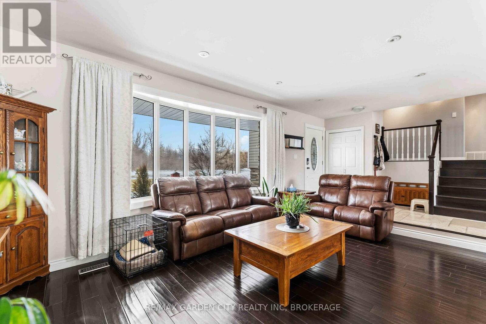 147 Cairns Crescent, Fort Erie, Ontario  L2A 5M4 - Photo 11 - X12855946