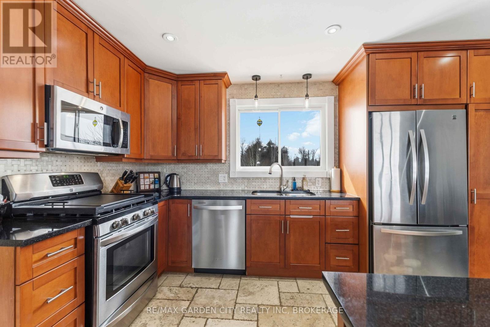 147 Cairns Crescent, Fort Erie, Ontario  L2A 5M4 - Photo 19 - X12855946