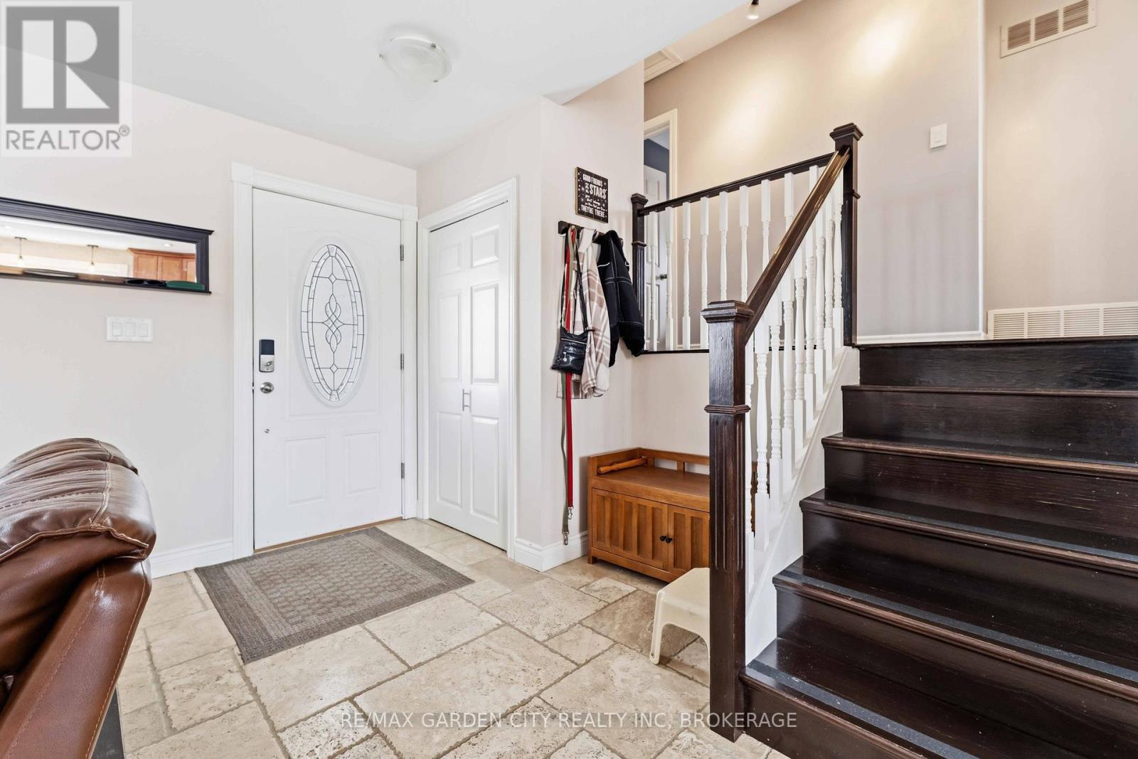 147 Cairns Crescent, Fort Erie, Ontario  L2A 5M4 - Photo 8 - X12855946