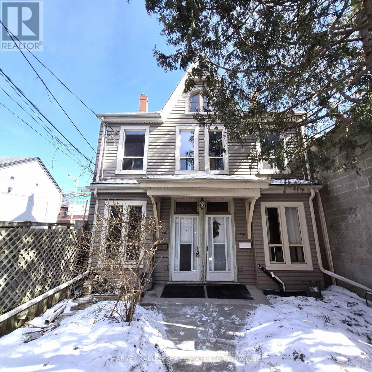 57B CLINTON STREET, Toronto, Ontario