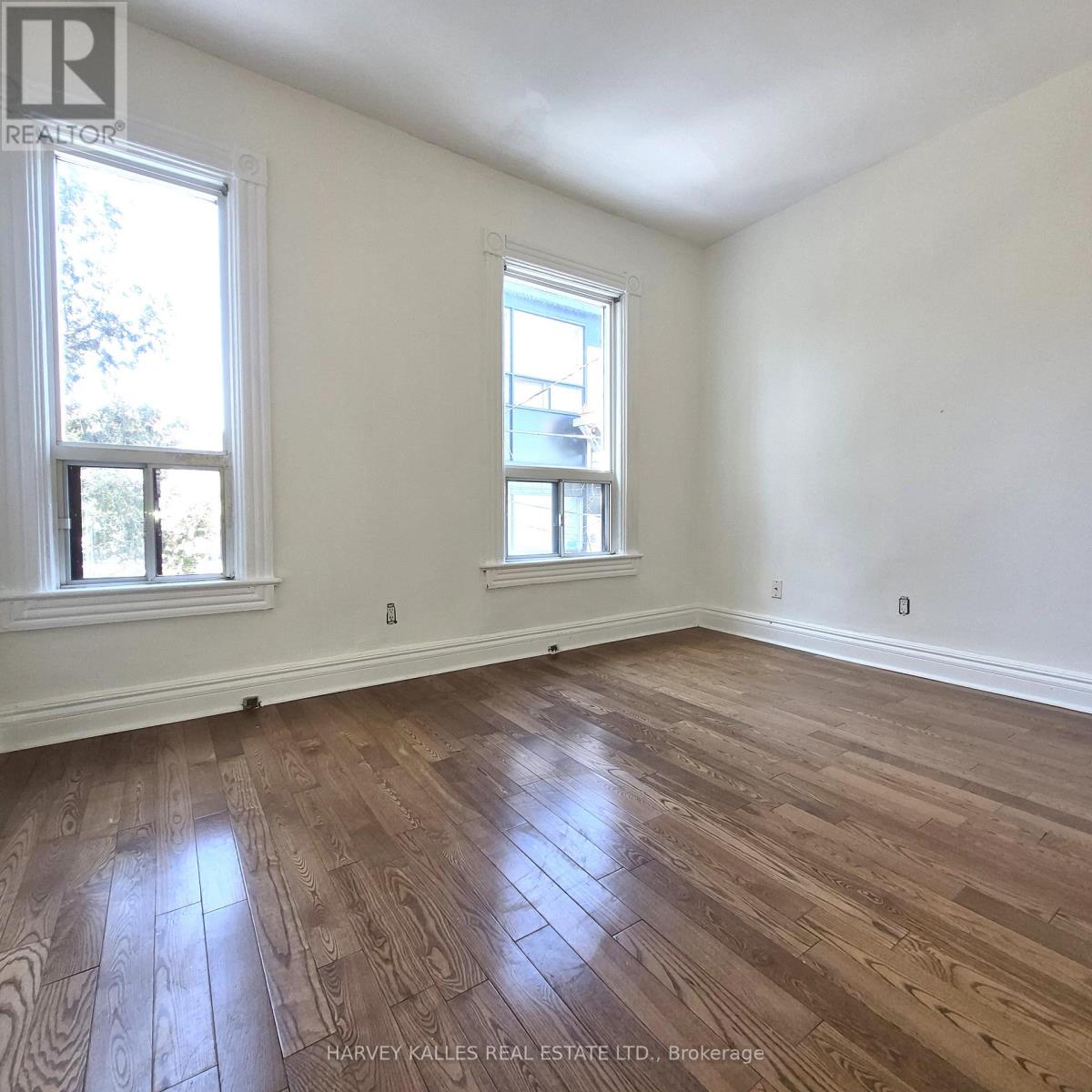 57b Clinton Street, Toronto (Palmerston-Little Italy), Ontario  M6G 2Y4 - Photo 12 - C12855836