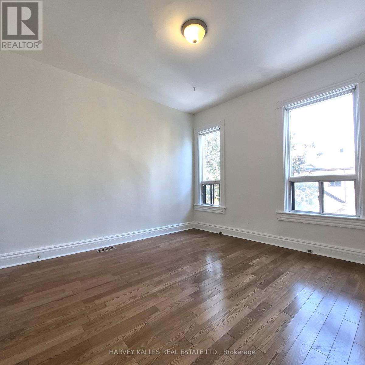 57b Clinton Street, Toronto (Palmerston-Little Italy), Ontario  M6G 2Y4 - Photo 13 - C12855836