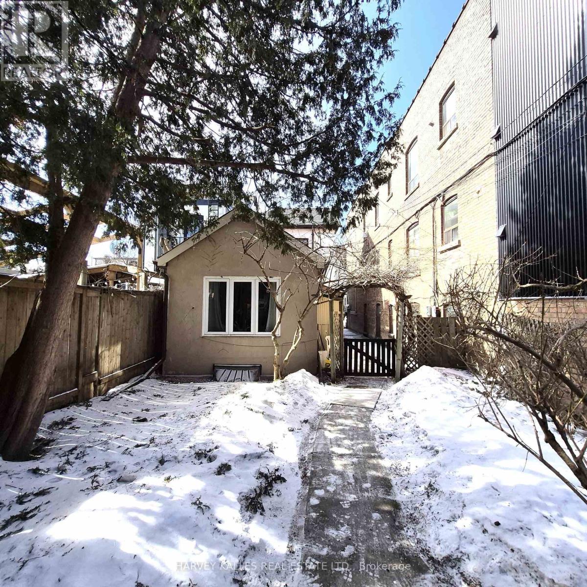 57b Clinton Street, Toronto (Palmerston-Little Italy), Ontario  M6G 2Y4 - Photo 17 - C12855836