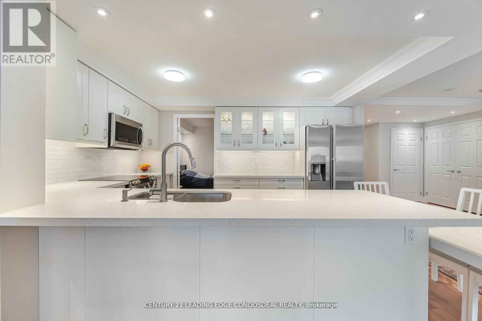 2106 - 33 University Avenue, Toronto, Ontario  M5J 2S7 - Photo 14 - C12855974