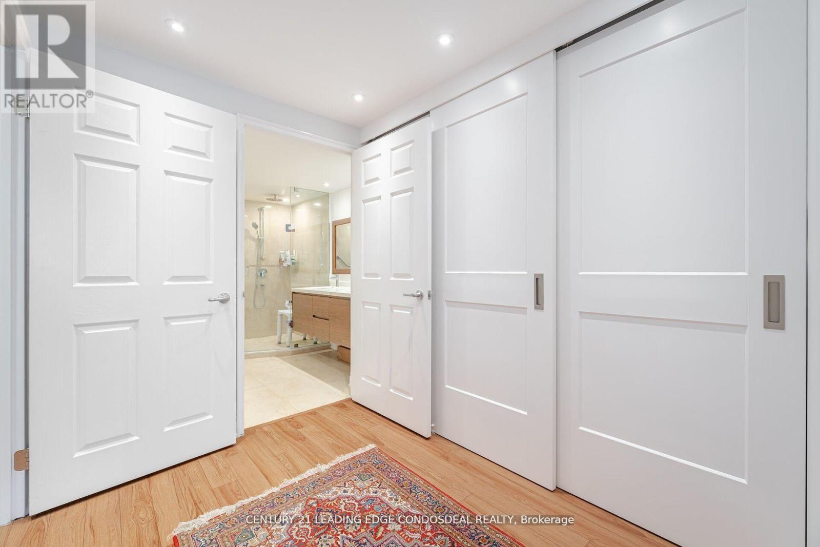 2106 - 33 University Avenue, Toronto, Ontario  M5J 2S7 - Photo 29 - C12855974