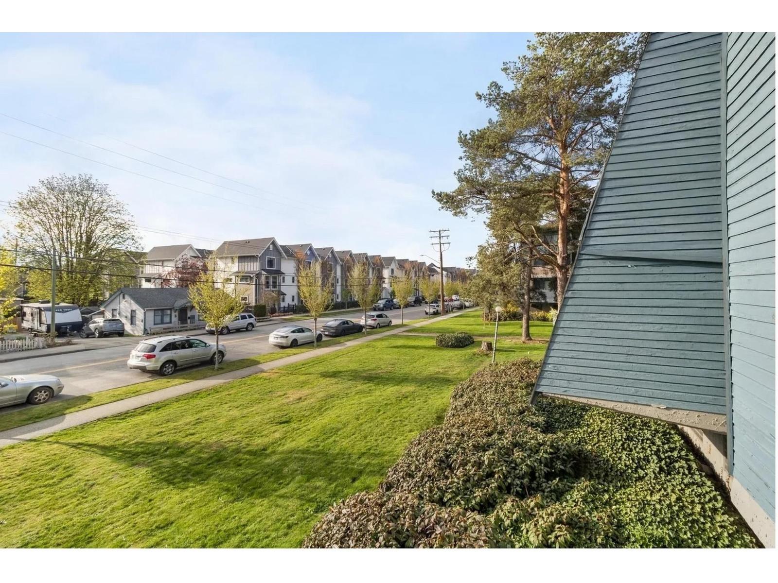 103 17661 58a Avenue, Surrey, British Columbia  V3S 1N4 - Photo 1 - R3097052