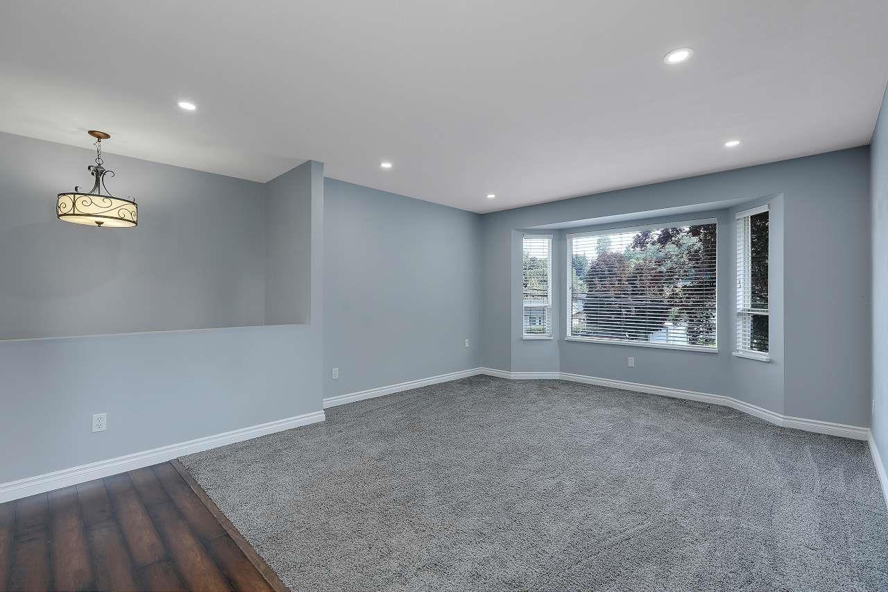 3697 Old Clayburn Road, Abbotsford, British Columbia  V2S 7H3 - Photo 6 - R3094796