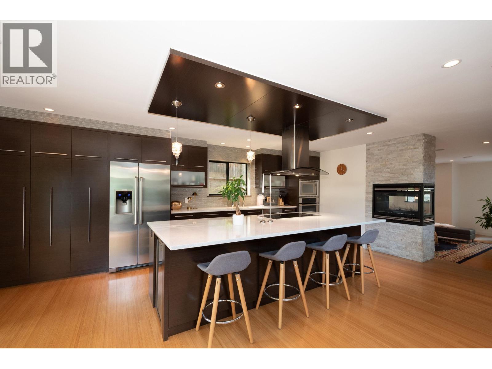 1930 Panorama Drive, North Vancouver, British Columbia  V7G 1V1 - Photo 10 - R3096128