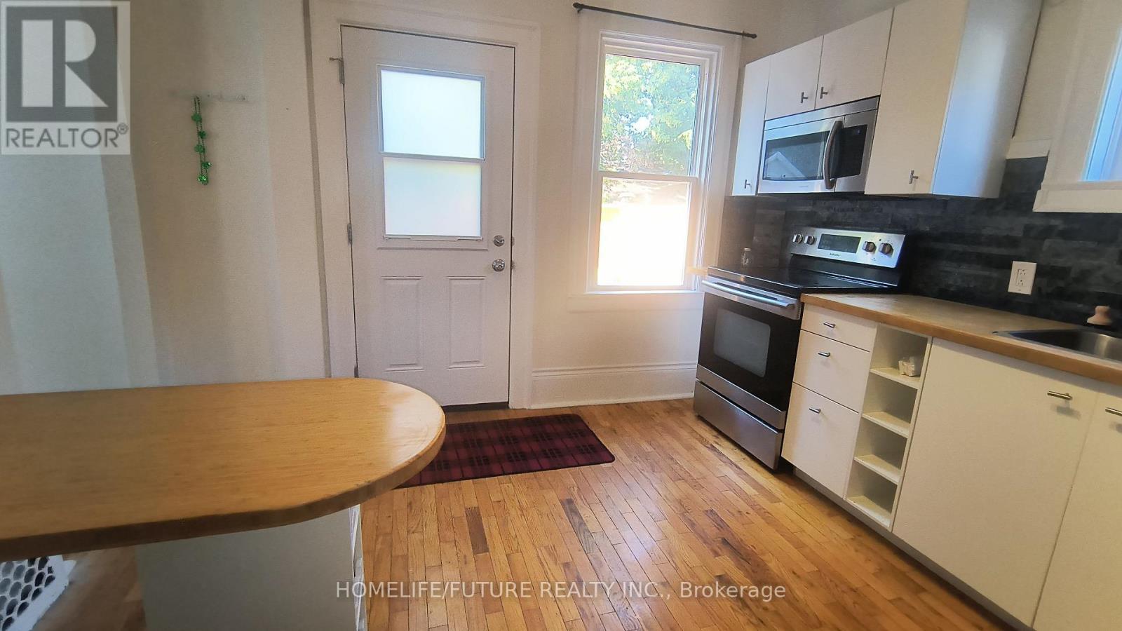 # 1 - 92 Adelaide Avenue, Oshawa, Ontario  L1G 1Z1 - Photo 4 - E12855982