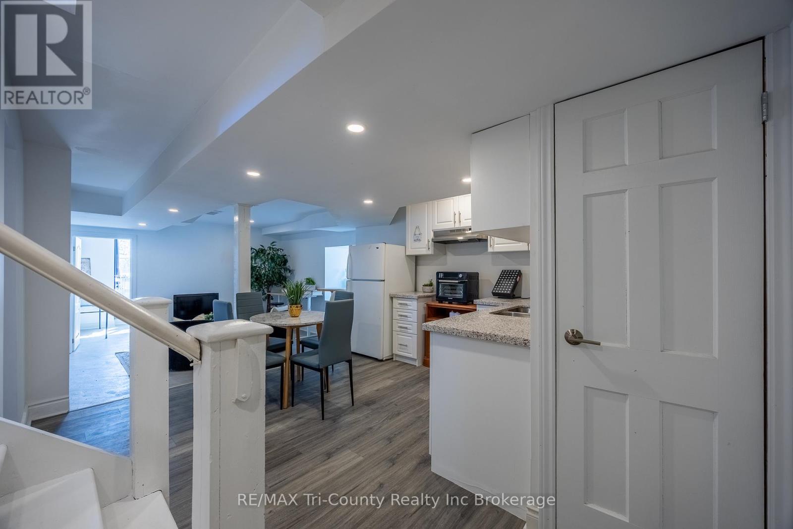 909 James Street, Norfolk, Ontario  N4B 2E3 - Photo 38 - X12820060