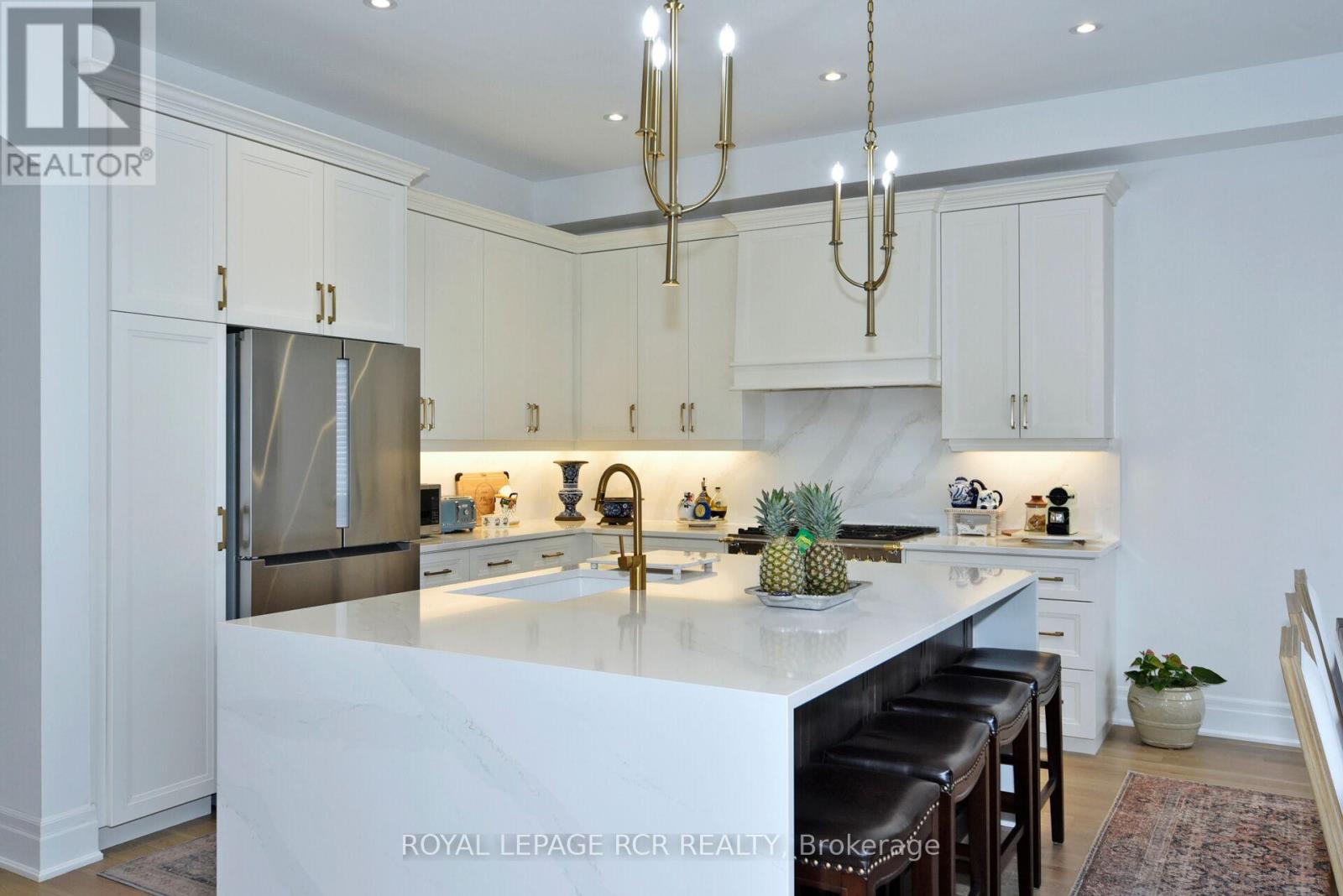 200 Silver Creek Drive, Vaughan (Vellore Village), Ontario  L3L 0B5 - Photo 15 - N12855736