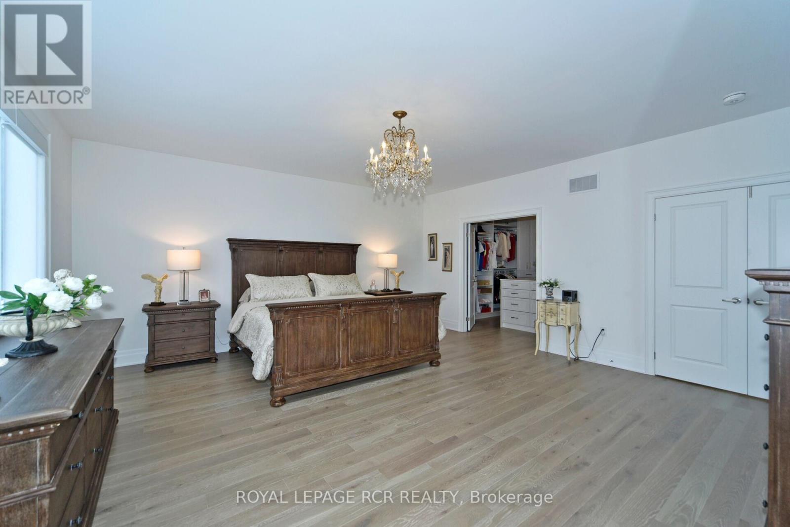 200 Silver Creek Drive, Vaughan (Vellore Village), Ontario  L3L 0B5 - Photo 33 - N12855736