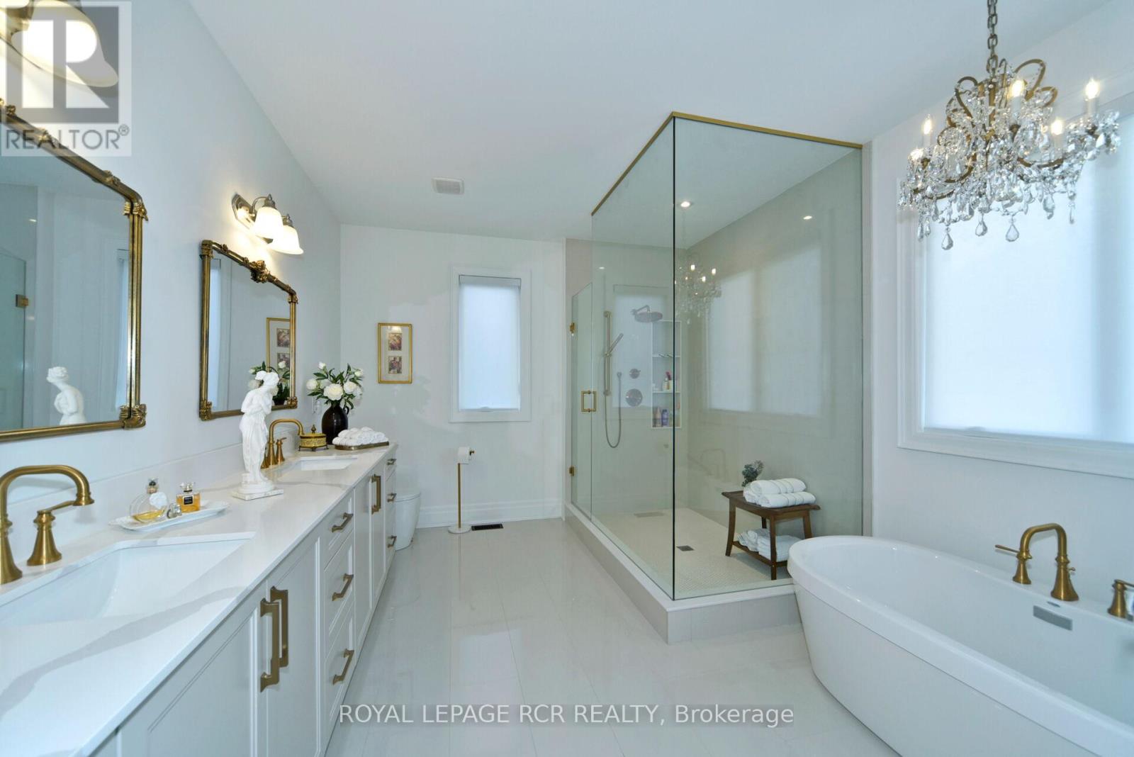 200 Silver Creek Drive, Vaughan (Vellore Village), Ontario  L3L 0B5 - Photo 36 - N12855736