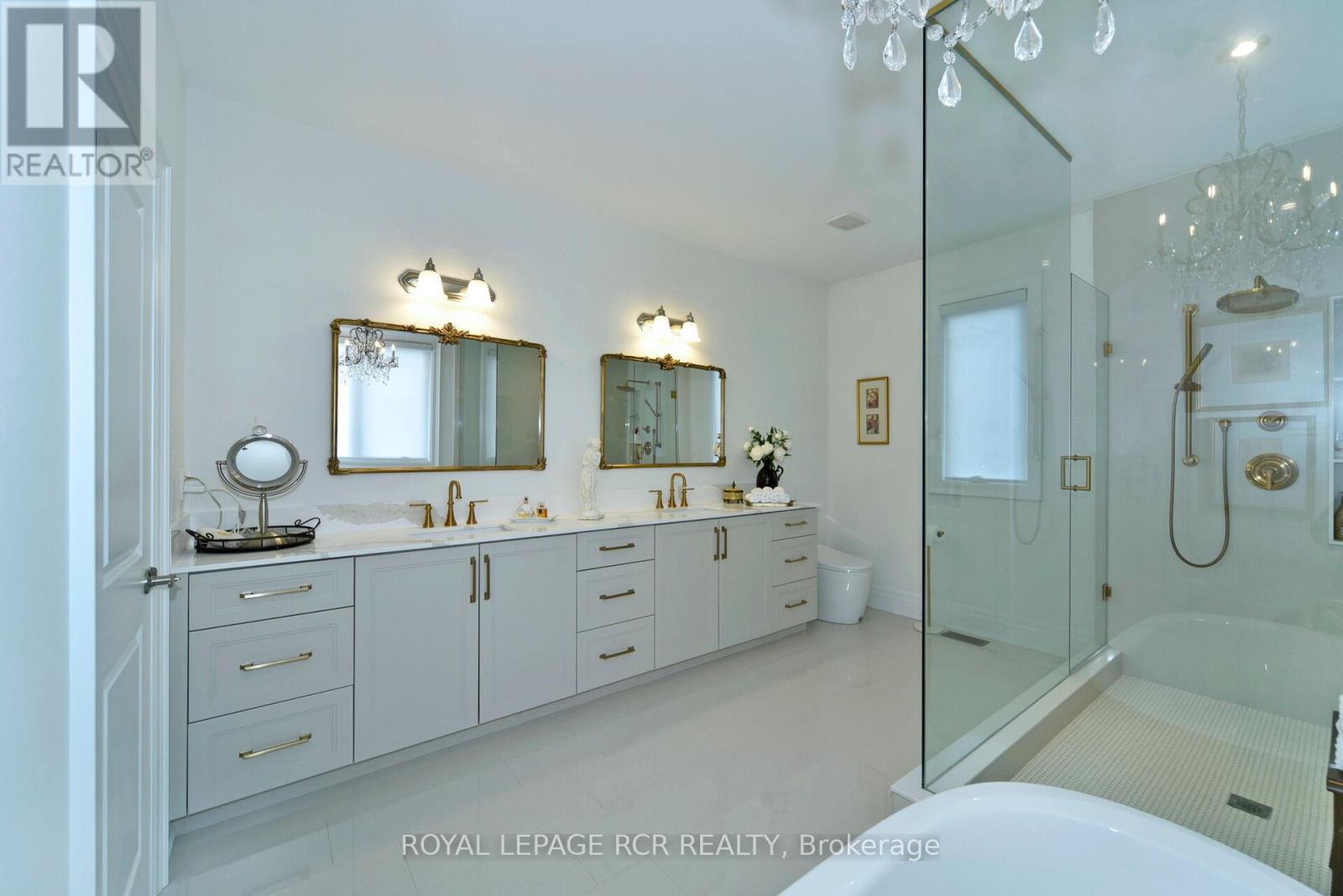 200 Silver Creek Drive, Vaughan (Vellore Village), Ontario  L3L 0B5 - Photo 38 - N12855736