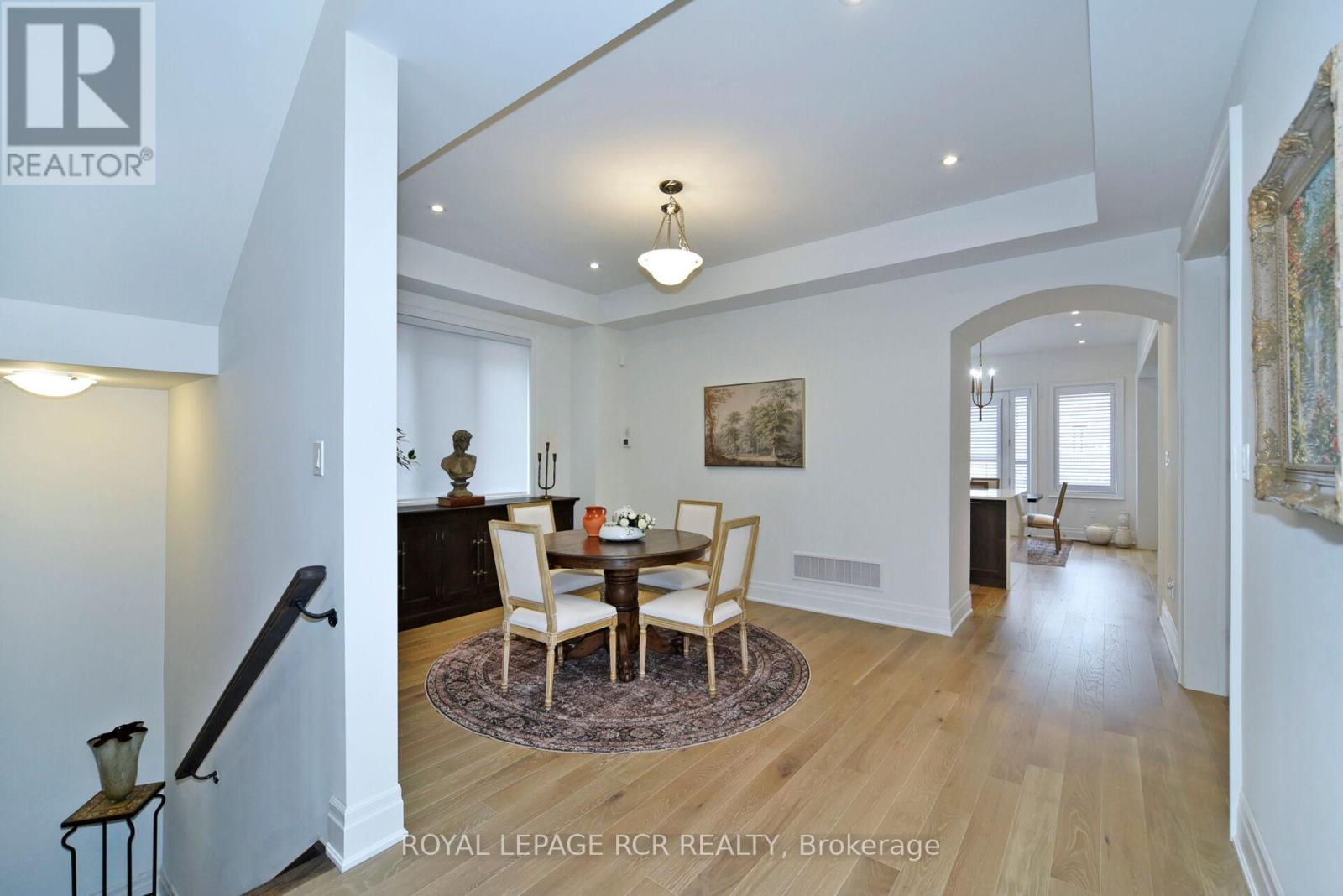 200 Silver Creek Drive, Vaughan (Vellore Village), Ontario  L3L 0B5 - Photo 7 - N12855736