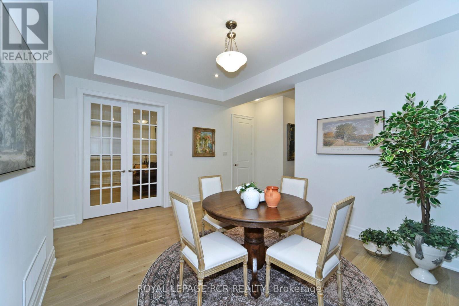 200 Silver Creek Drive, Vaughan (Vellore Village), Ontario  L3L 0B5 - Photo 8 - N12855736