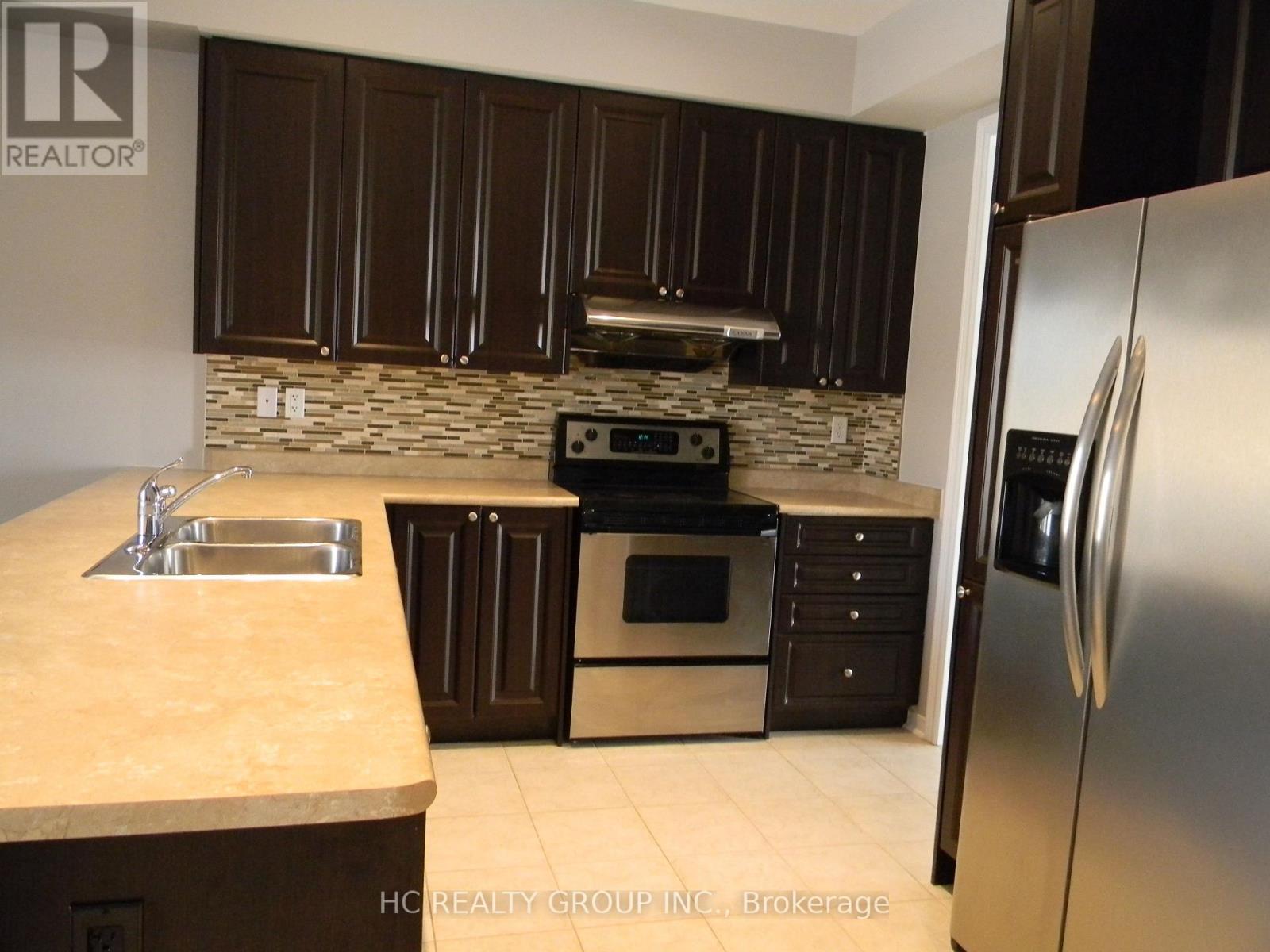 10265 Woodbine Avenue, Markham (Cathedraltown), Ontario  L6C 0J7 - Photo 5 - N12855832