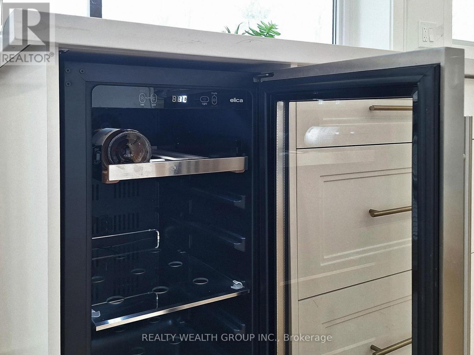 46 Sycamore Drive, Markham (Aileen-Willowbrook), Ontario  L3T 5V6 - Photo 11 - N12855834