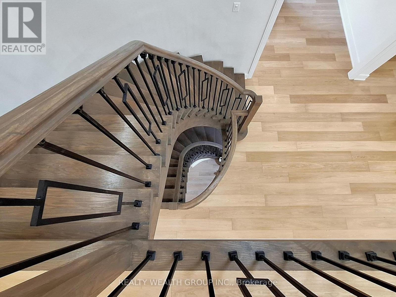 46 Sycamore Drive, Markham (Aileen-Willowbrook), Ontario  L3T 5V6 - Photo 19 - N12855834