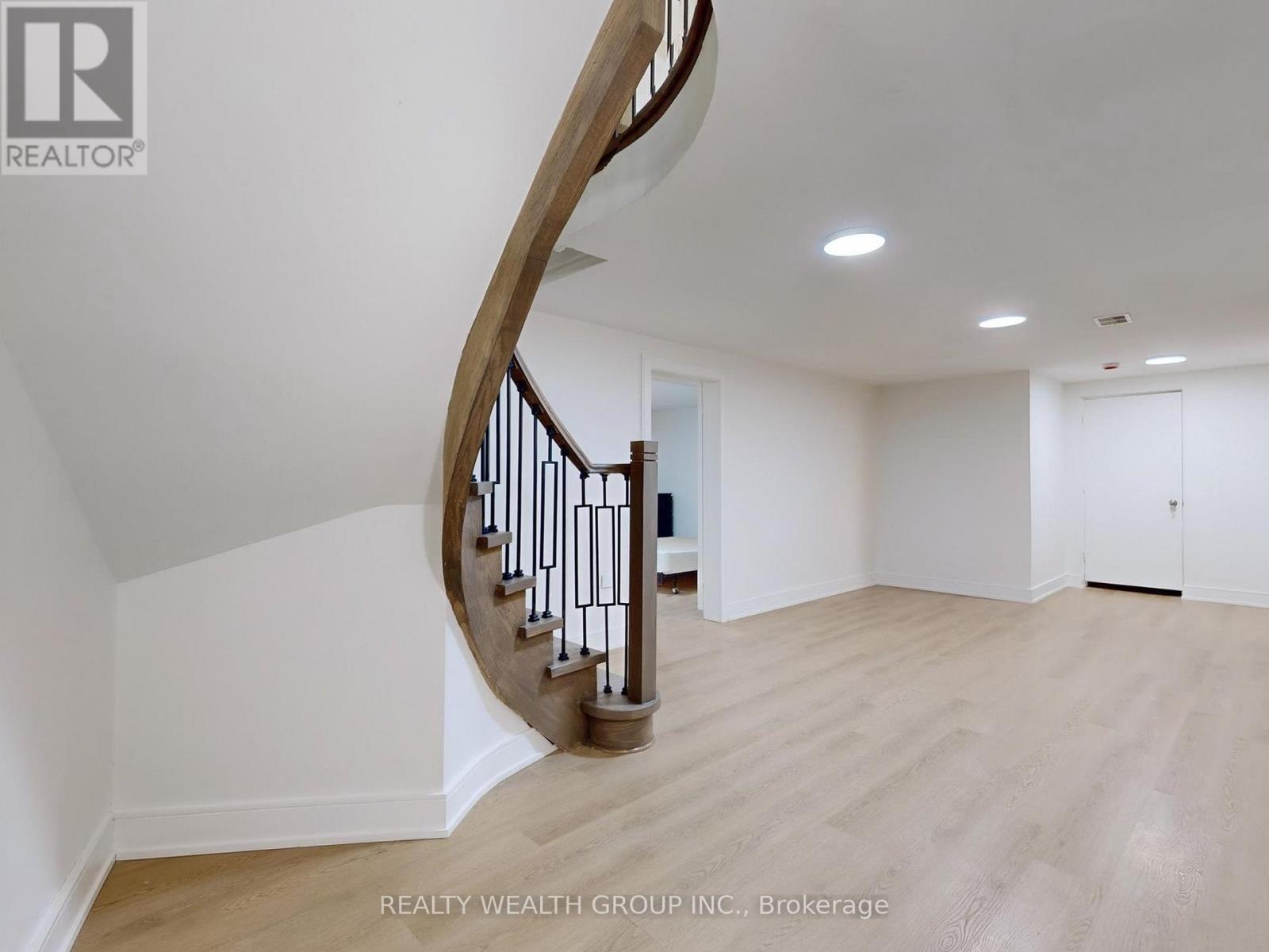 46 Sycamore Drive, Markham (Aileen-Willowbrook), Ontario  L3T 5V6 - Photo 37 - N12855834