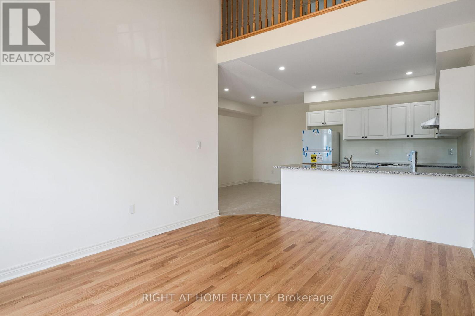 10 Mcalister Avenue, Richmond Hill, Ontario  L4S 0L3 - Photo 12 - N12855914