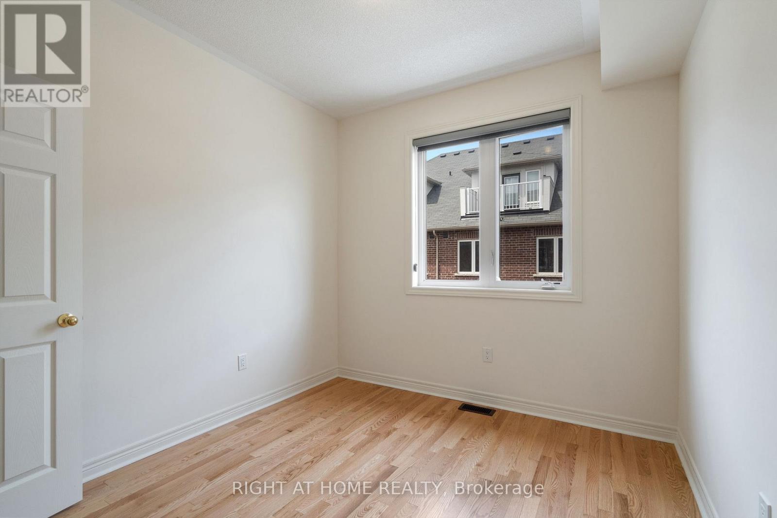 10 Mcalister Avenue, Richmond Hill, Ontario  L4S 0L3 - Photo 16 - N12855914