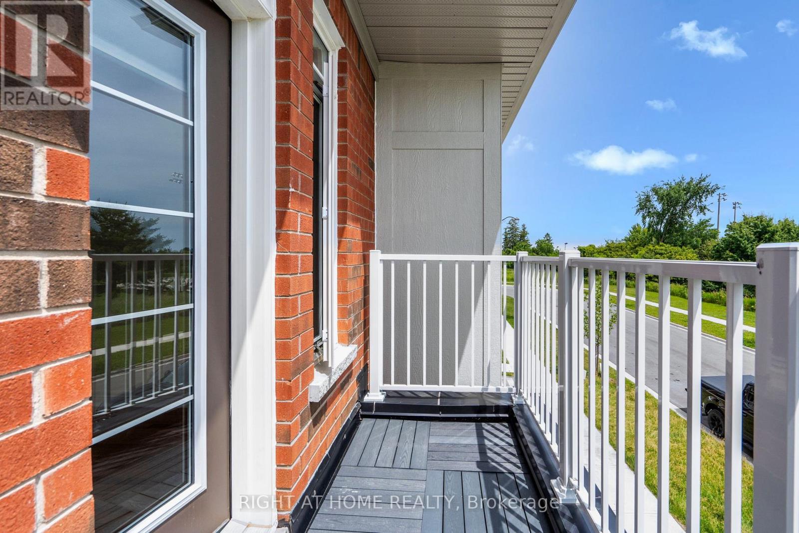 10 Mcalister Avenue, Richmond Hill, Ontario  L4S 0L3 - Photo 3 - N12855914