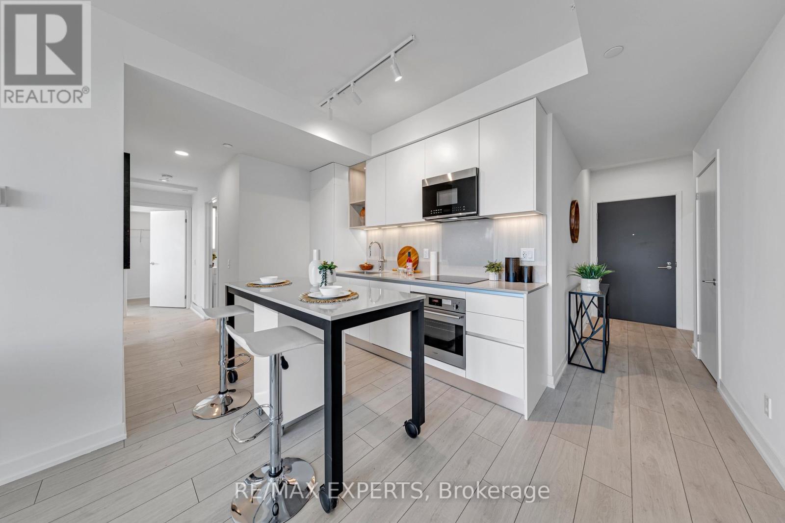 2102 - 39 Mary Street W, Barrie (City Centre), Ontario  L4N 1S9 - Photo 10 - S12855810