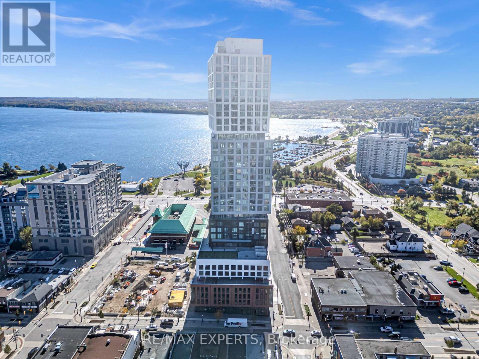 2102 - 39 Mary Street W, Barrie (City Centre), Ontario  L4N 1S9 - Photo 2 - S12855810