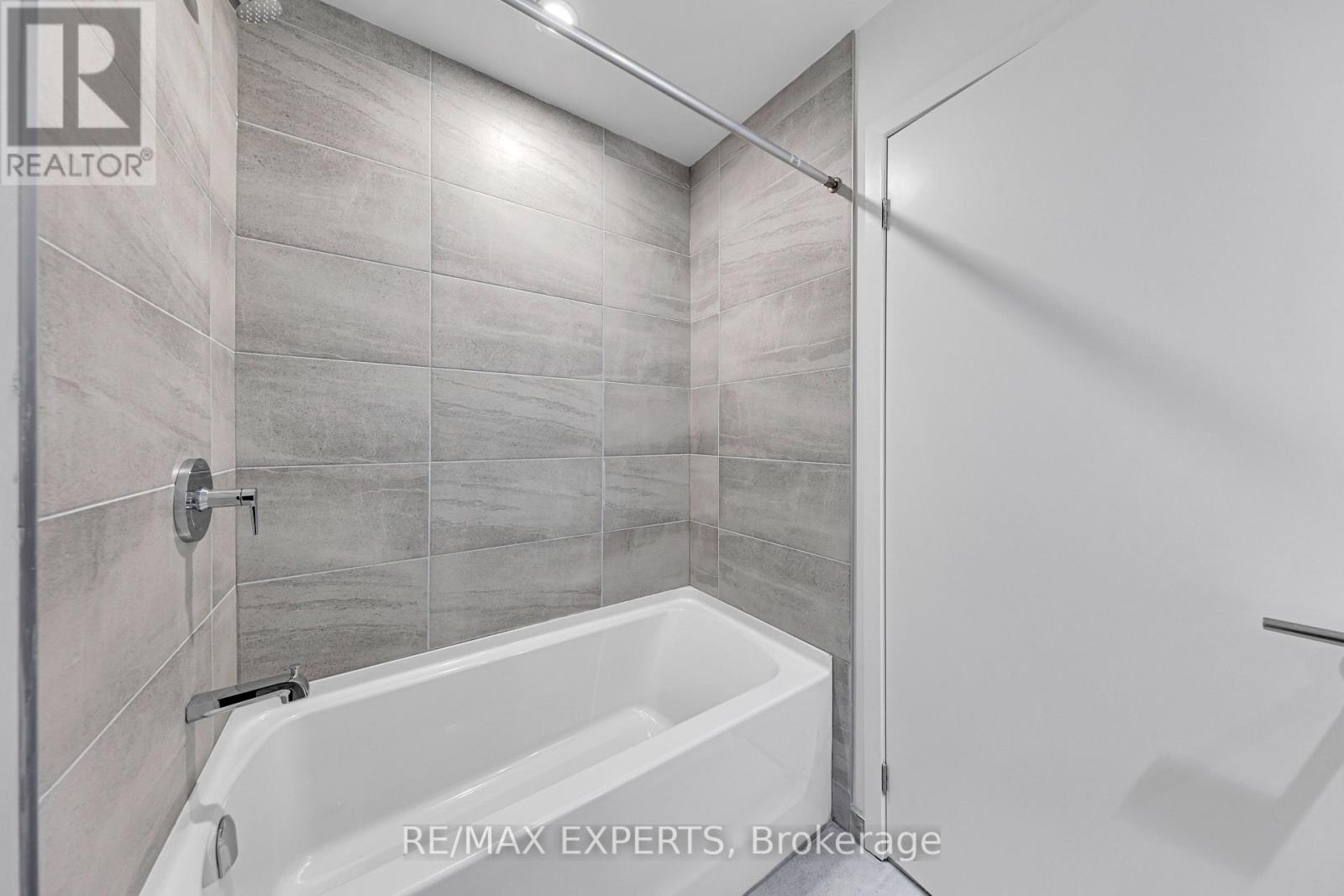 2102 - 39 Mary Street W, Barrie (City Centre), Ontario  L4N 1S9 - Photo 29 - S12855810