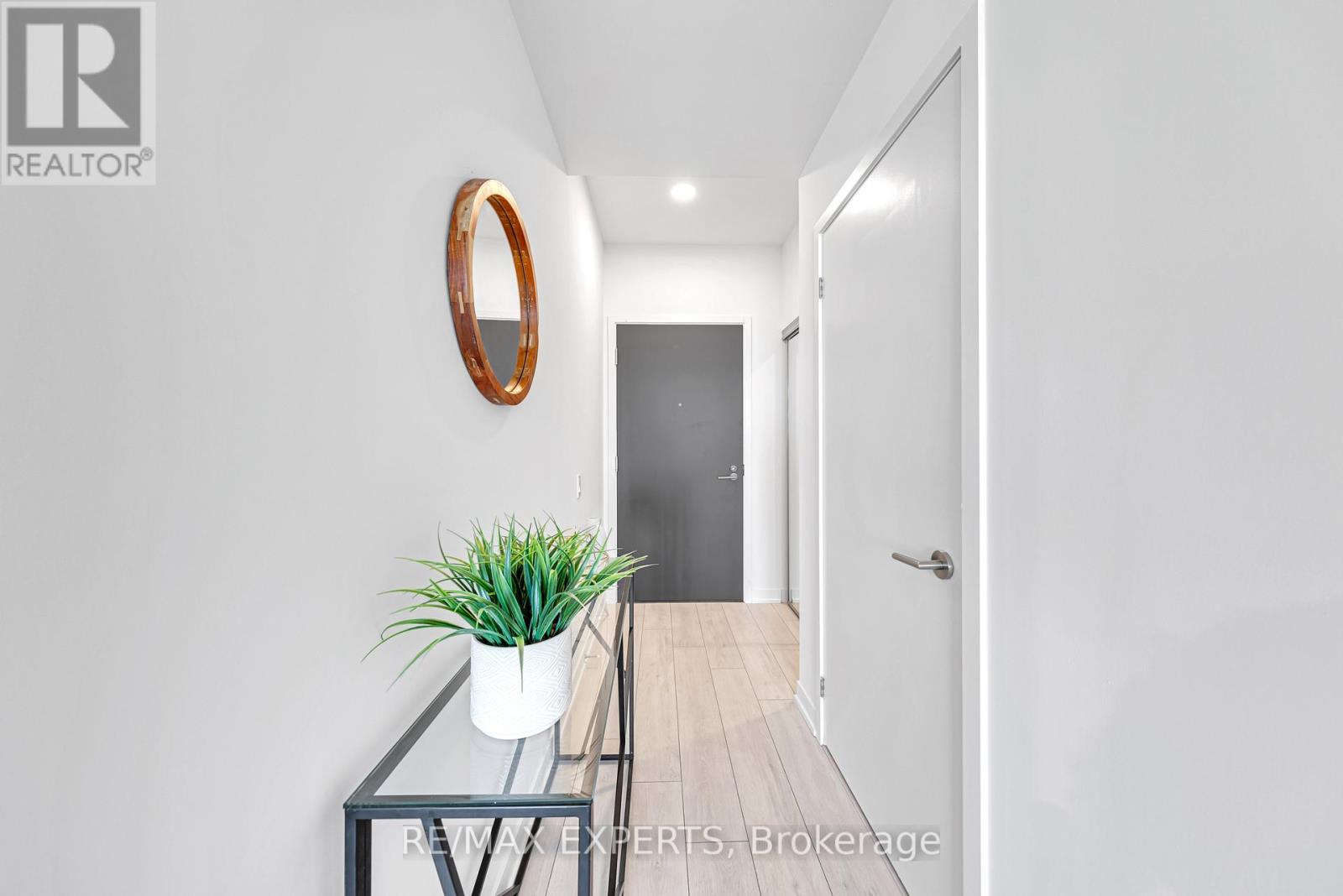 2102 - 39 Mary Street W, Barrie (City Centre), Ontario  L4N 1S9 - Photo 6 - S12855810