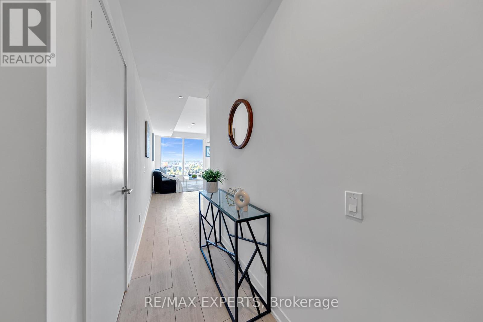 2102 - 39 Mary Street W, Barrie (City Centre), Ontario  L4N 1S9 - Photo 8 - S12855810