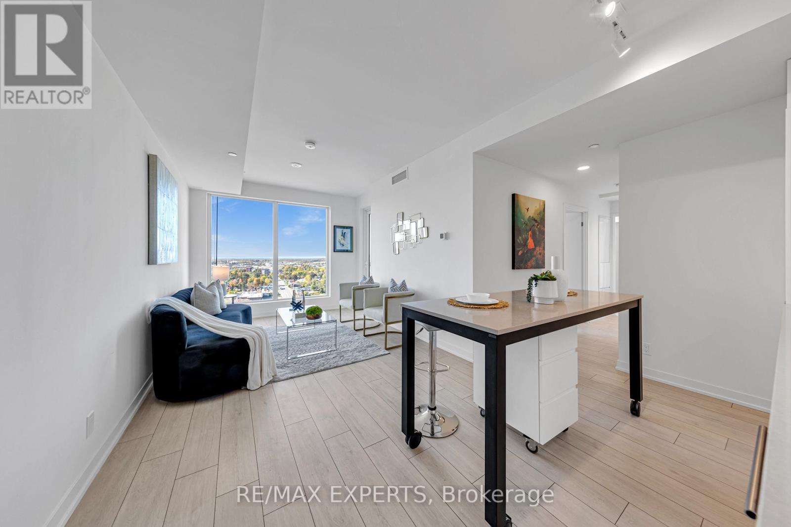 2102 - 39 Mary Street W, Barrie (City Centre), Ontario  L4N 1S9 - Photo 9 - S12855810